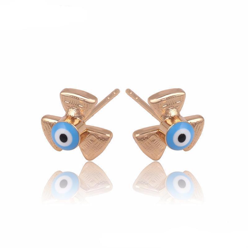 18K Gold 3 Leaf Stud Earring