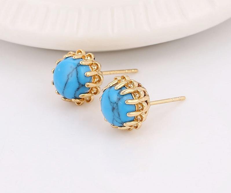 18K Gold Sky Blue Stud Earring