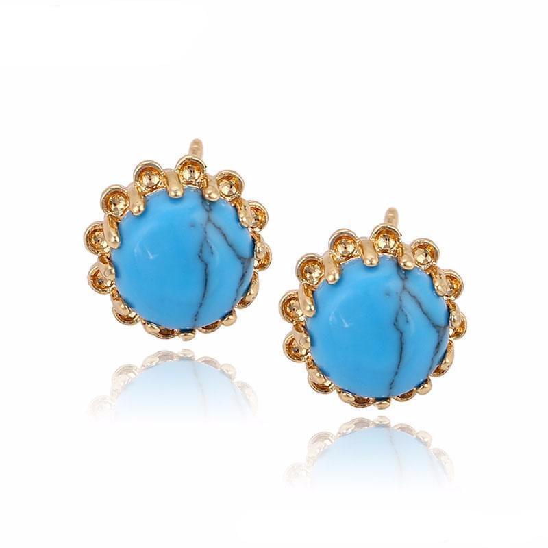 18K Gold Sky Blue Stud Earring